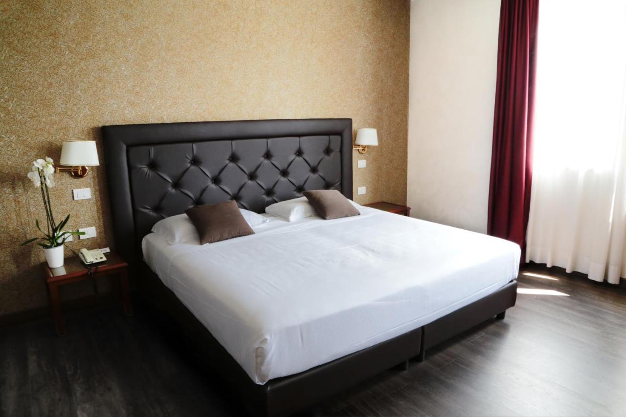 Western Park Continental Hotel